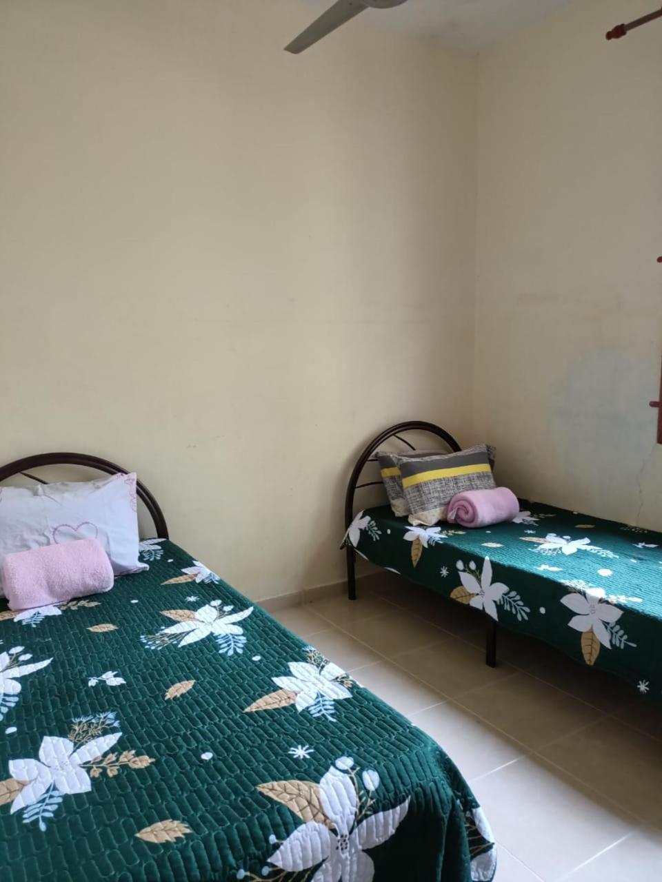Yasmeen Homestay Kemaman Chukai Luaran gambar